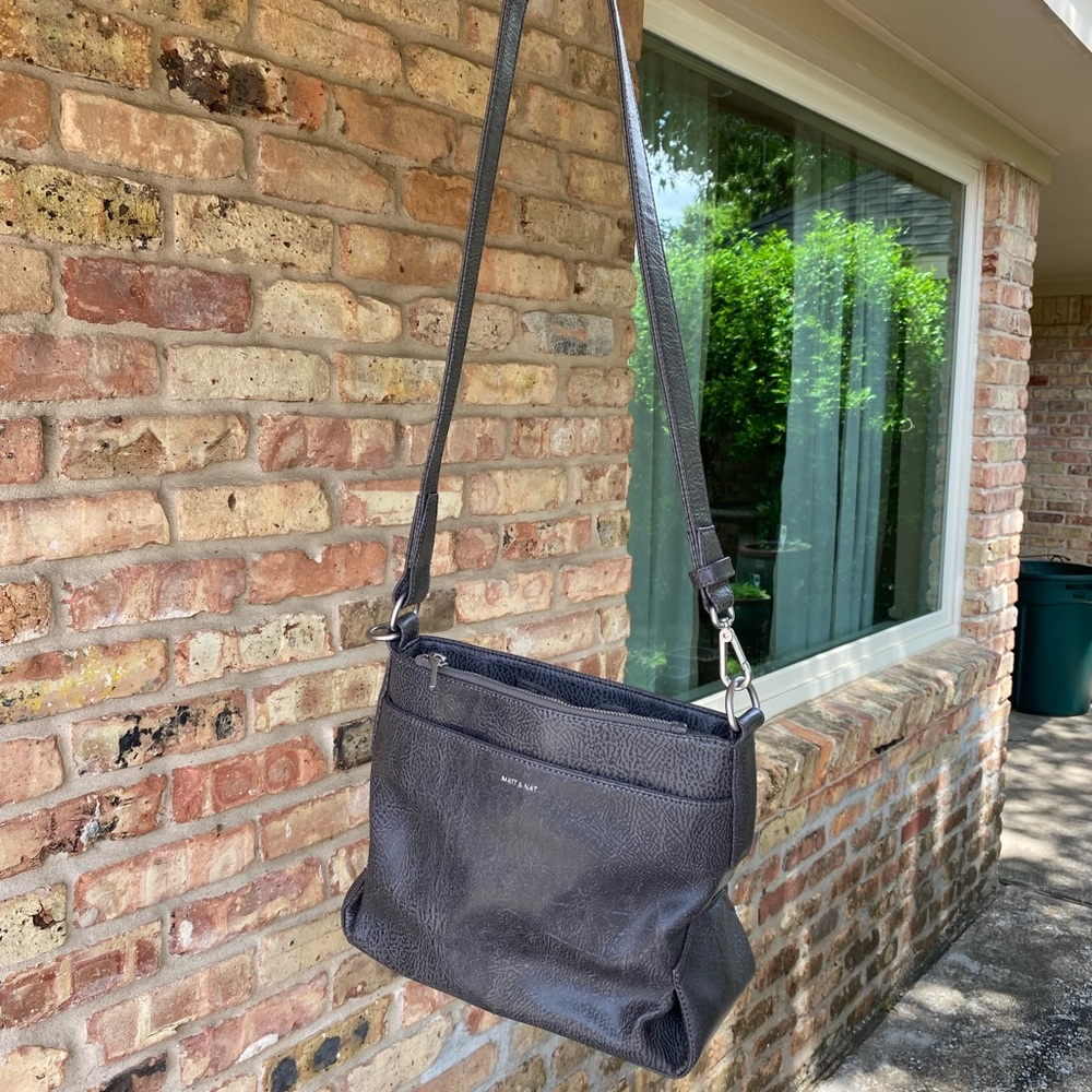Matt & Nat Vegan Grey Crossbody Handbag